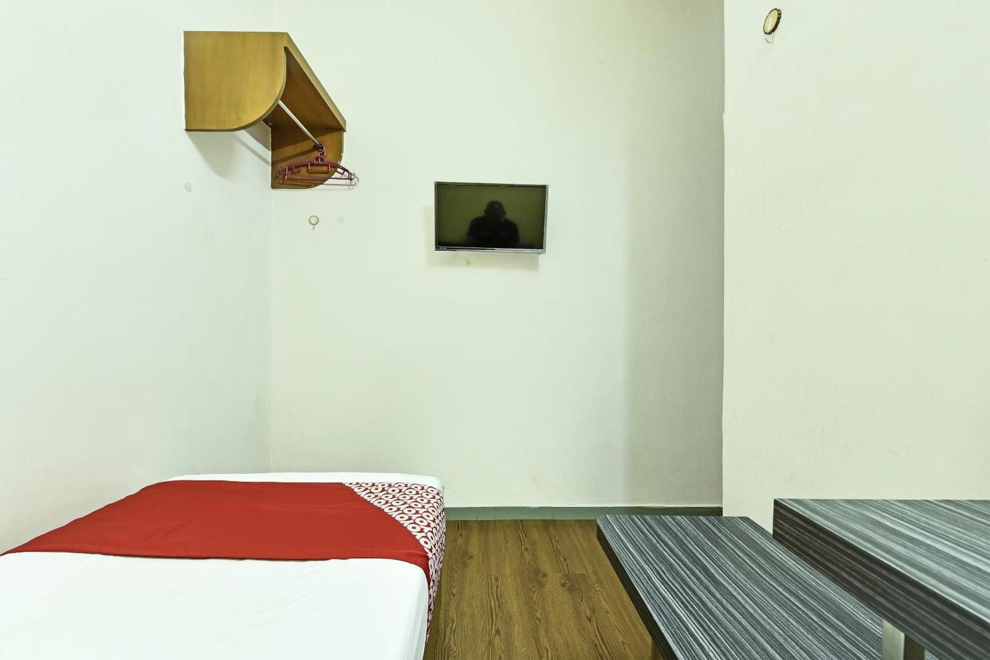 Super Oyo 44036 Hotel De Perdana Hill Batu Pahat Exteriér fotografie