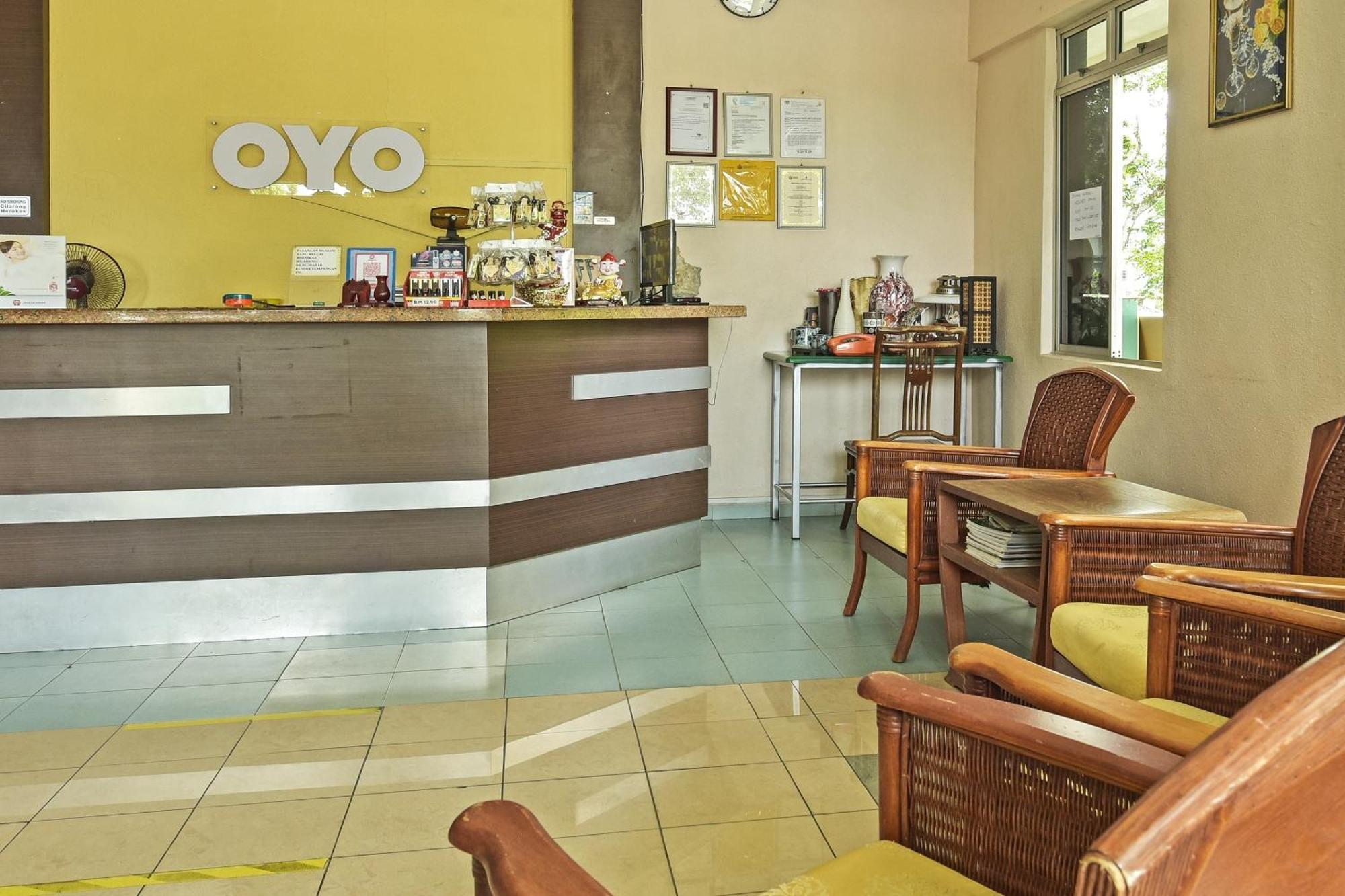 Super Oyo 44036 Hotel De Perdana Hill Batu Pahat Exteriér fotografie